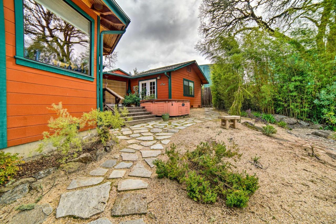 Hilltop Loft Ukiah Vacation Rental! Buitenkant foto